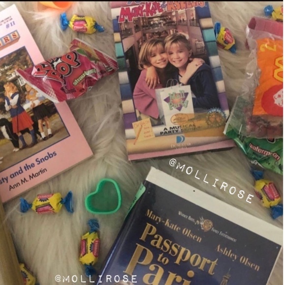 90s/Y2k Girl Nostalgic Mystery Box - Picture 2 of 7